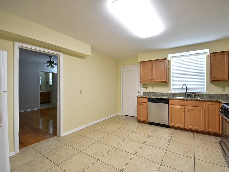 3911 Bauvais St #1 — Photo 4