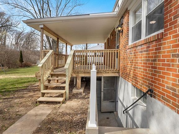 4th image of 243 Highmeadow Rd