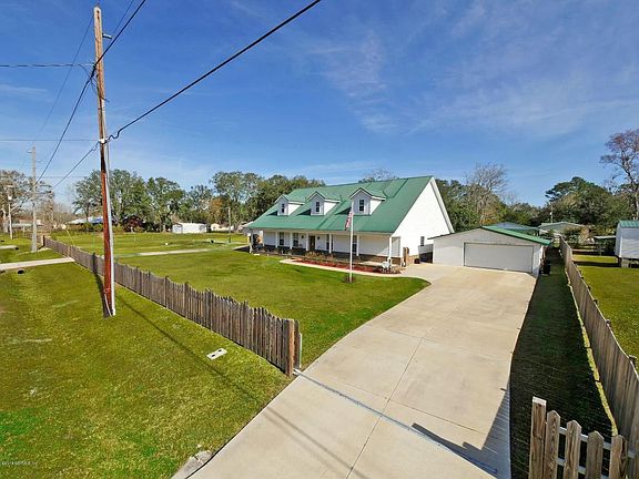 2nd image of 1627 Brier Way E