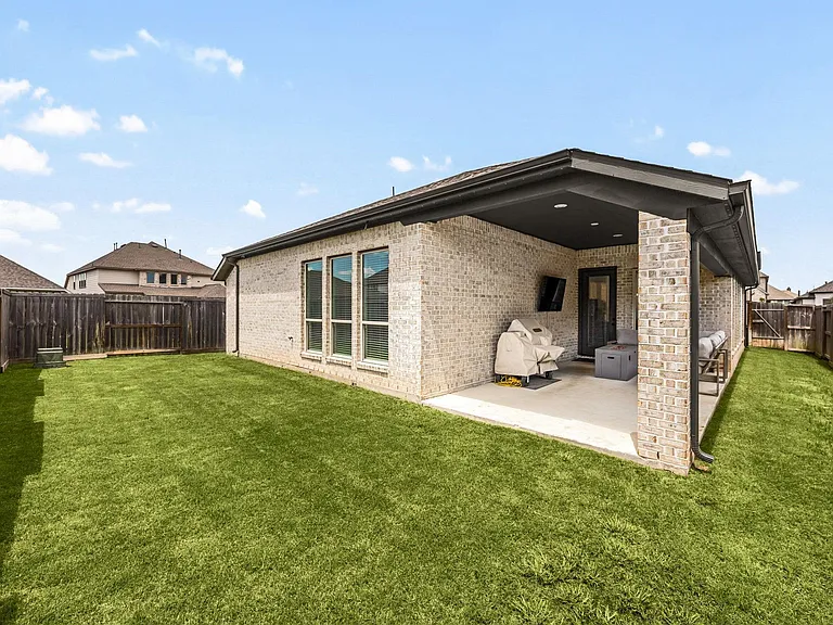 2122 Germander Ln — Photo 35