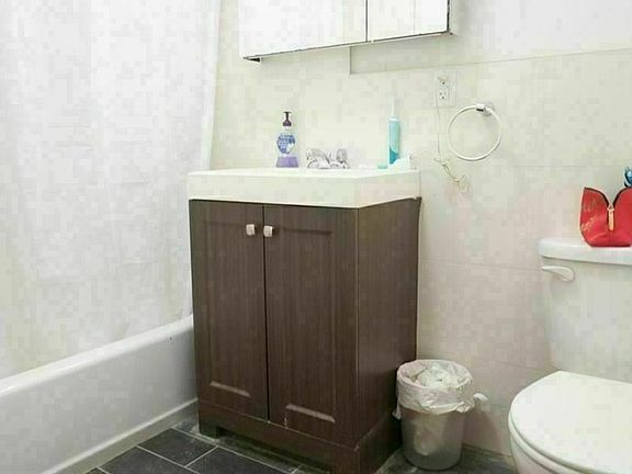 5th image of 166 E 91st St #3