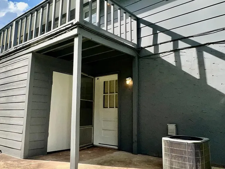 5050 Shoals Ln — Photo 9