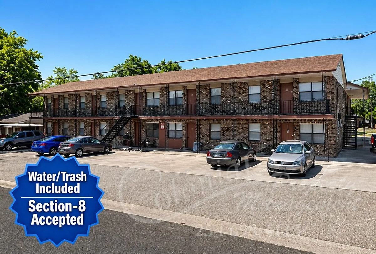 Building Photo - 102 E Avenue A