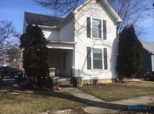 200 Larkins St, Findlay, OH 45840