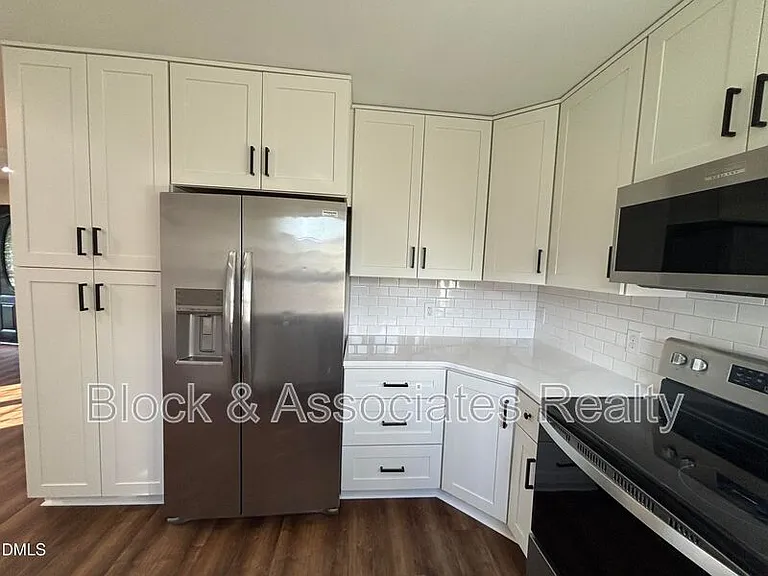 170 Devin Dr — Photo 21
