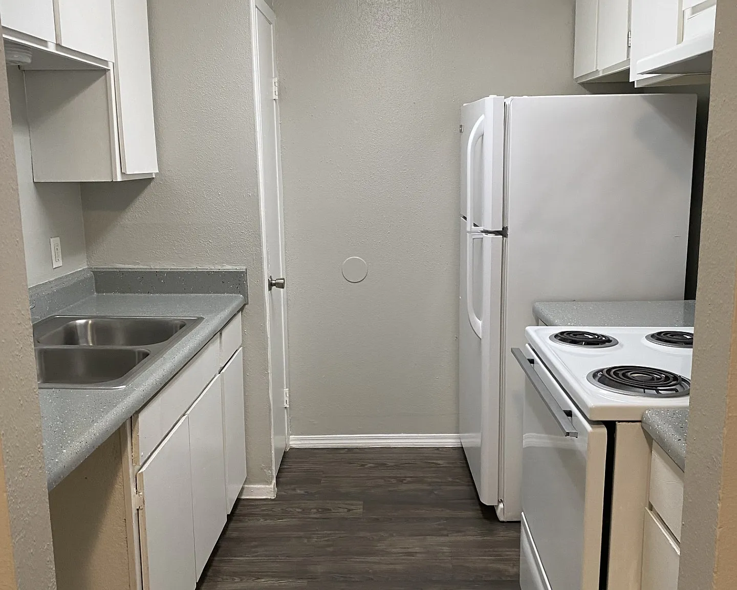 Edinburg Place Apartments - 0109 — Photo 3