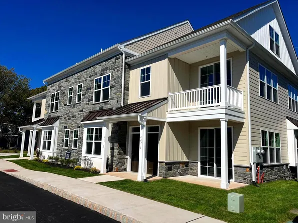 425-1 Asha Way, Harleysville, PA 19438