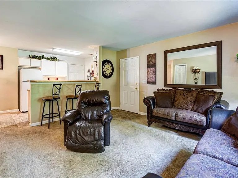 Patriot's Pointe Apartment Homes — Photo 14