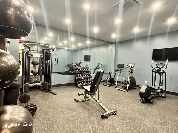 547 Martin Luther King Drive image 9 of 11