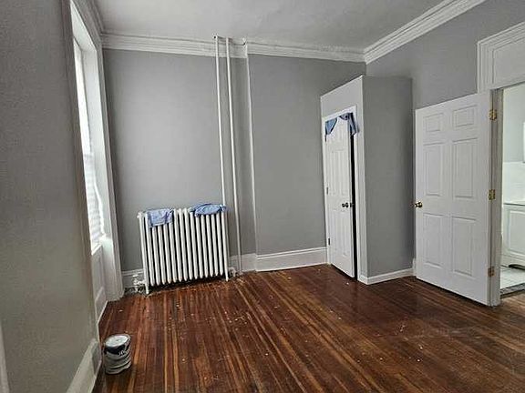 4th image of 86 Glenwood Ave