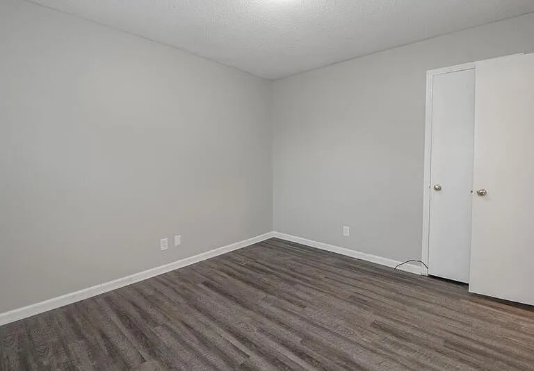 805-1 Golfview Pl — Photo 12