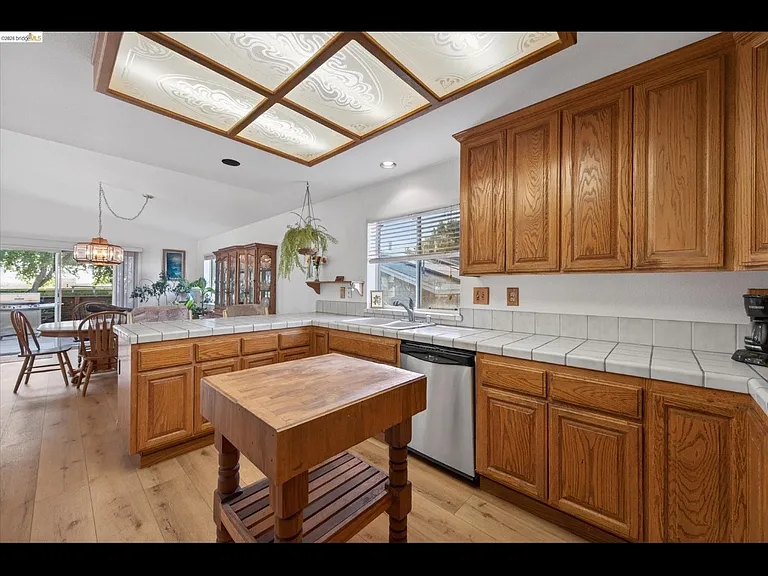 5014 Sandmound Blvd — Photo 7