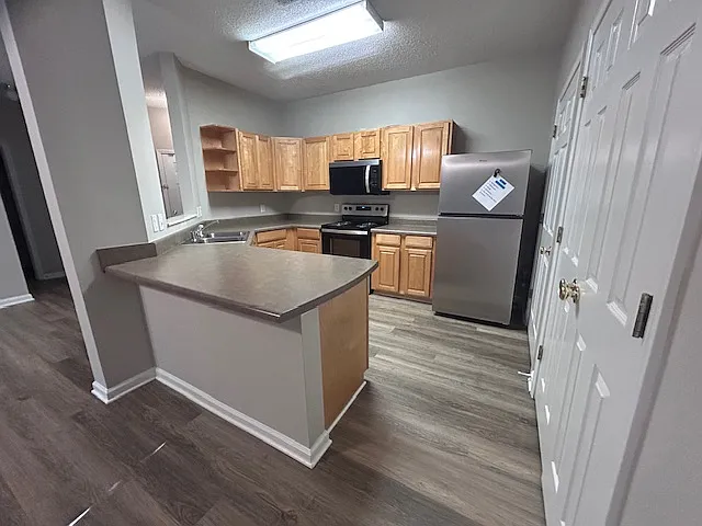 180 Wexford Dr #103 — Photo 3