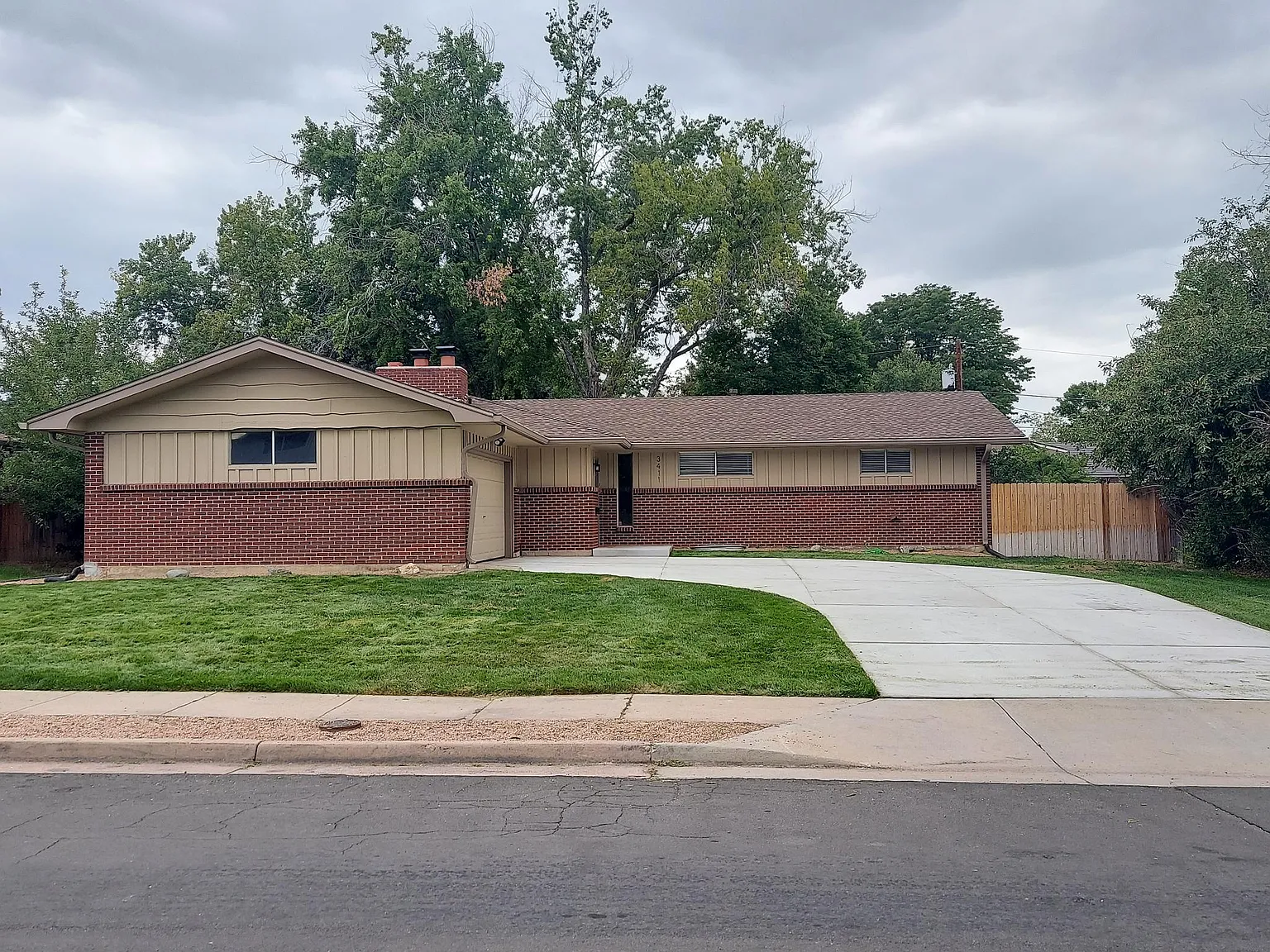 4 bed, 2971 sqft, $2,850 — Photo 2