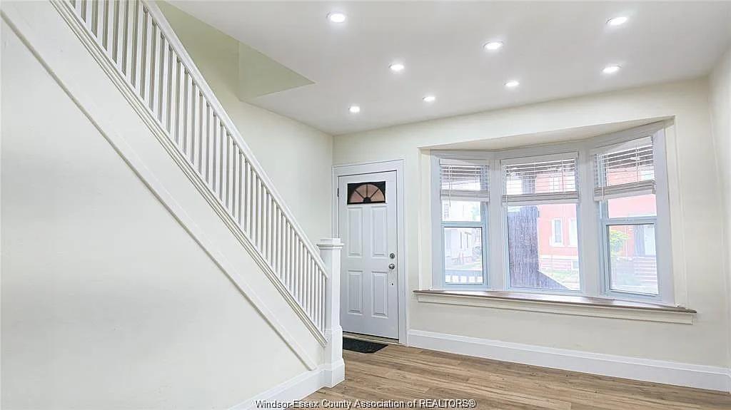 2 bed, $1,700 — Photo 3