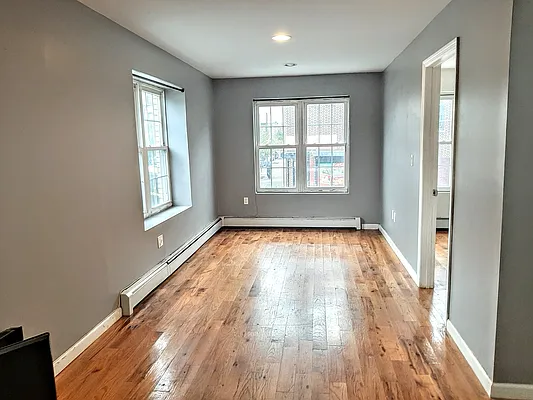 Rented by Bright Villas LLC | media 24