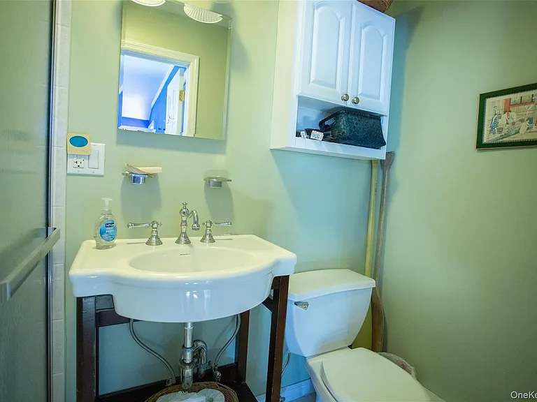 274 W Walnut St — Photo 14