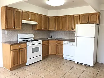 Rented by NY Space Finders Inc.