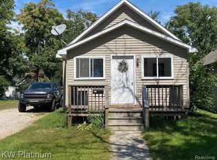 2429 Little St, Port Huron, MI 48060