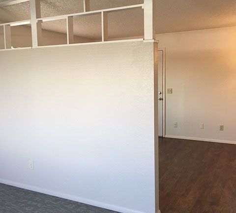 4th image of 3131 E Fairmount St APT H