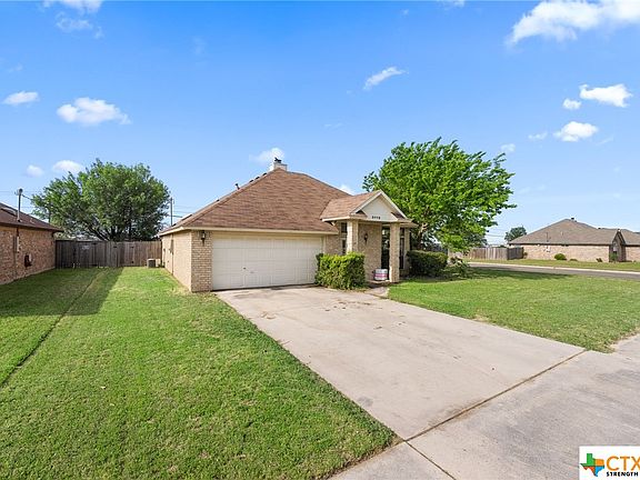 3rd image of 5602 Birdcreek Dr