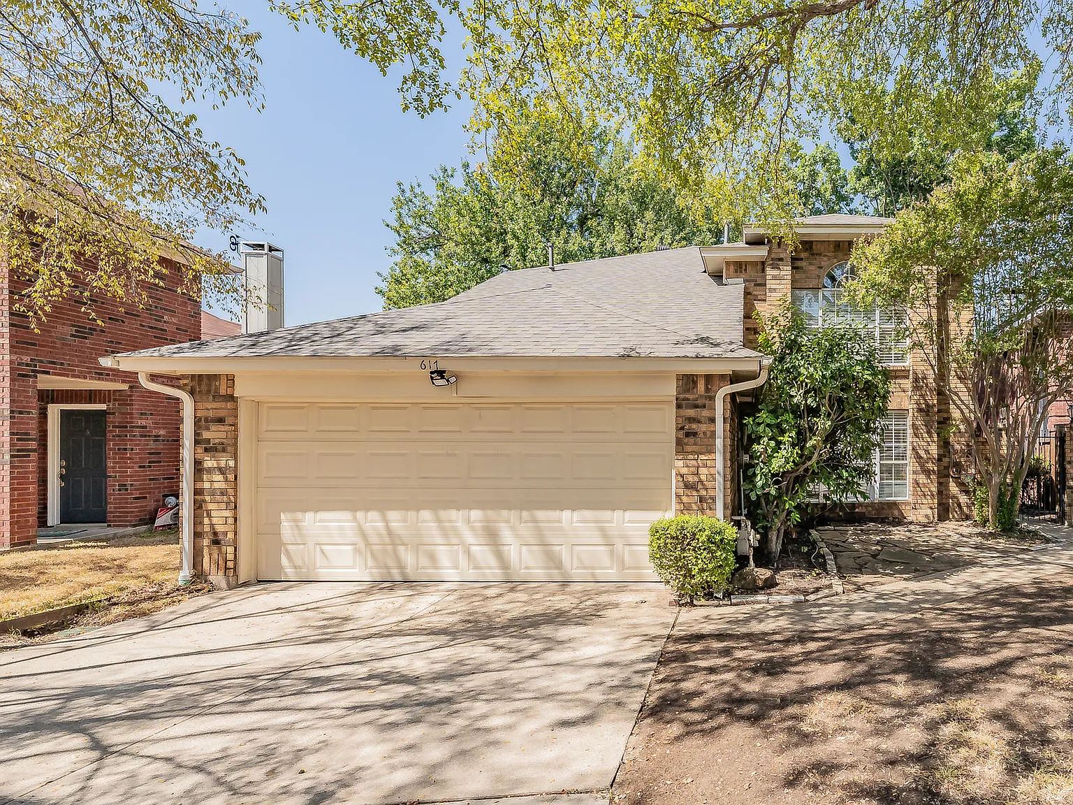 3 bed, 2.5 bath, 1970 sqft, $3,100 — Photo 2