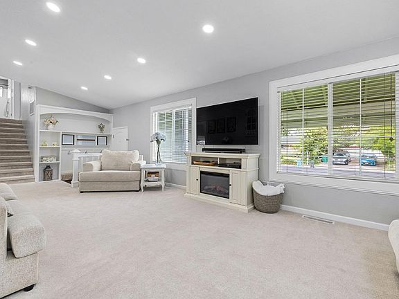 5th image of 5328 Daniel Drive