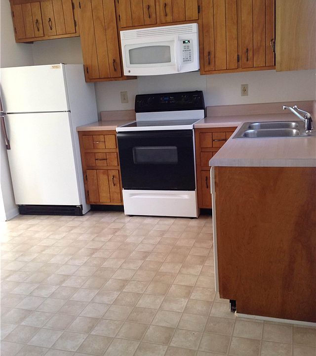 1st image of 531 Hietts Ln APT C