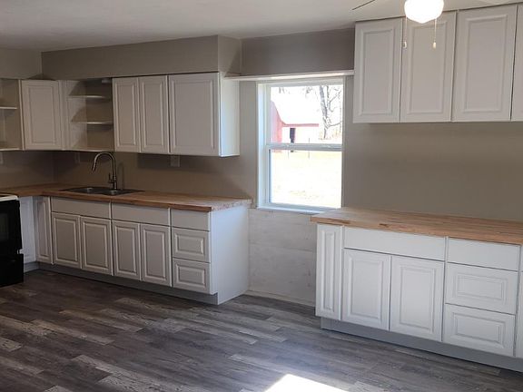 3rd image of 13178 Stieman Rd