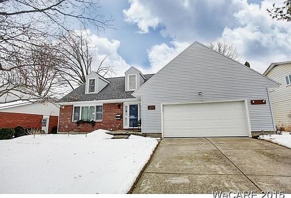 2nd image of 2974 Canterbury Dr