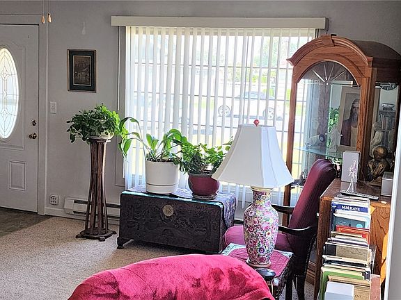 4th image of 153 G Street NE