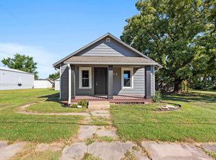 214 E Center St, Burrton, KS 67020