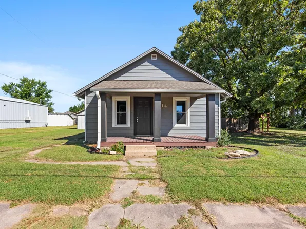214 E Center St, Burrton, KS 67020