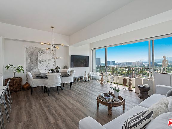 5th image of 10501 Wilshire Blvd Unit 1811