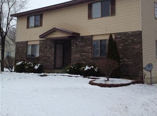 861 Baldwin St, Jenison, MI 49428