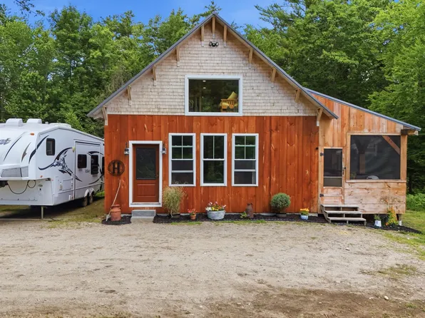 304 Quaker Ridge Road, Leeds, ME 04263