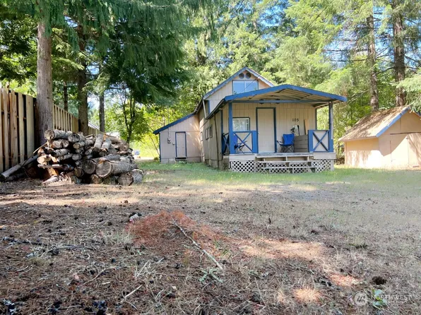 105 Crescent Beach Drive, Packwood, WA 98361