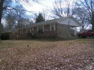 1811 Highland Dr, Corinth, MS 38834