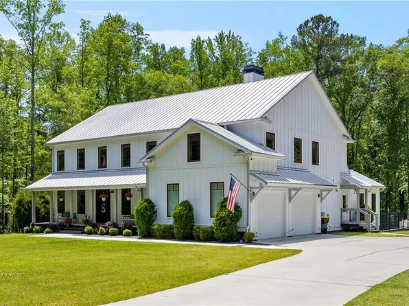 215 Diamond Point, Fayetteville, GA 30215
