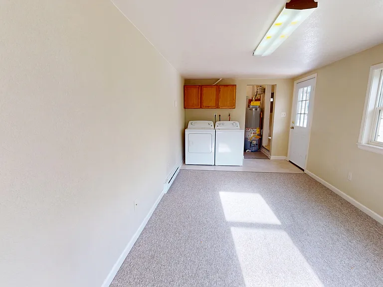 2525 S Clayton St — Photo 11