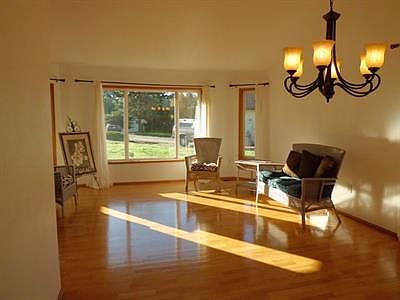 4th image of 9540 Edsel Ct NE