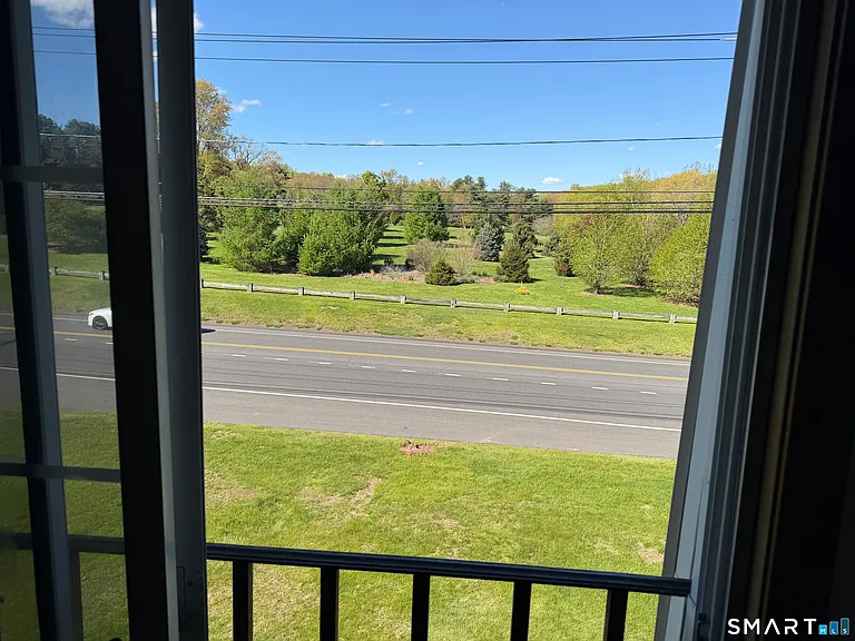 1162 Middle Tpke W #C1 — Photo 5