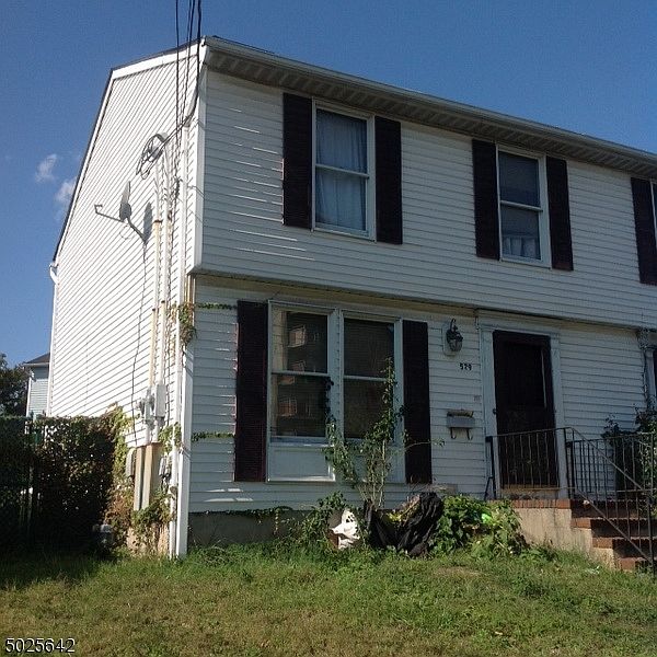 2nd image of 527-529 Bergen St