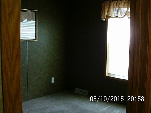 4th image of 4049 Riverview Cir