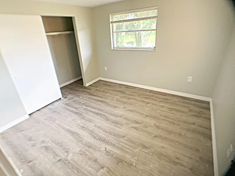 12313 Harland Ave — Photo 21