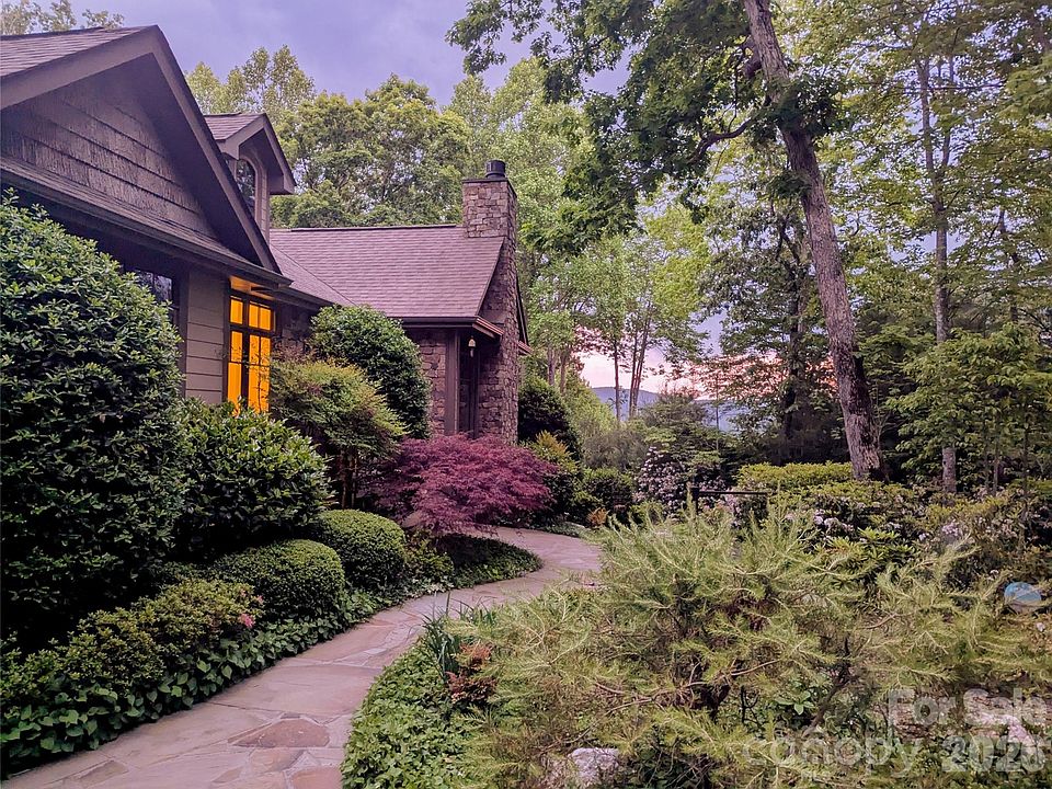 1st image of 76 Cummings Crest Dr