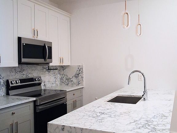 3rd image of 491 Broadway #202