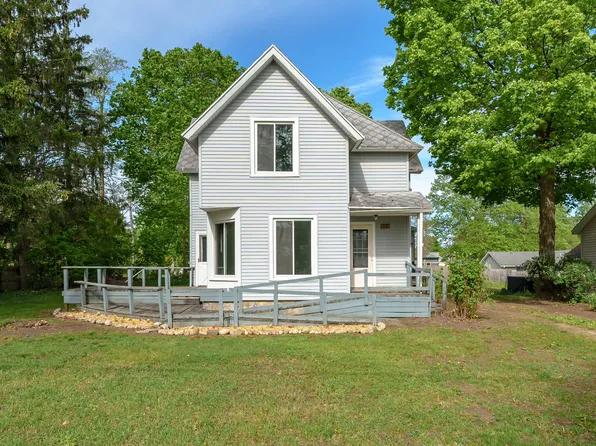 108 Cottage St, Gobles, MI 49055