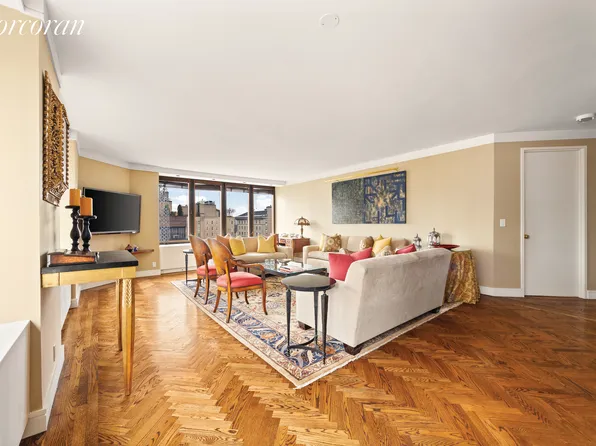 45 East 80th Street image 9 of 12