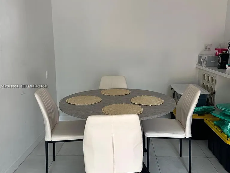 3600 SW 26th St — Photo 8